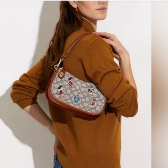 🎀NWT Authentic Disney X Coach Swinger Signature Textile Jacquard Mickey Mouse💖 - Picture 11 of 16